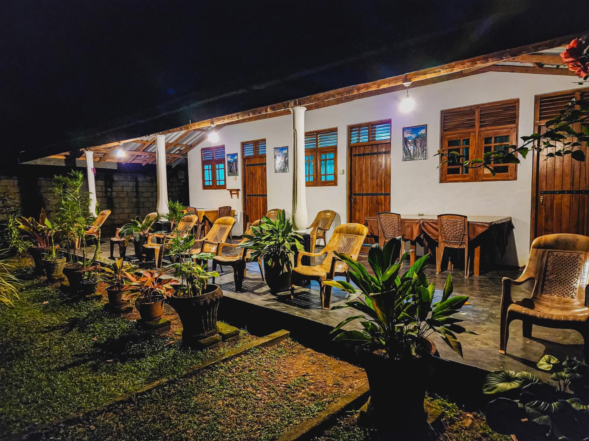 Secret River Side Safari Lodge Udawalawe Exterior photo